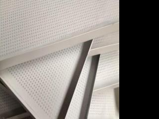 辦公室鋁扣板吊頂廠家-辦公室吊頂?shù)陌惭b